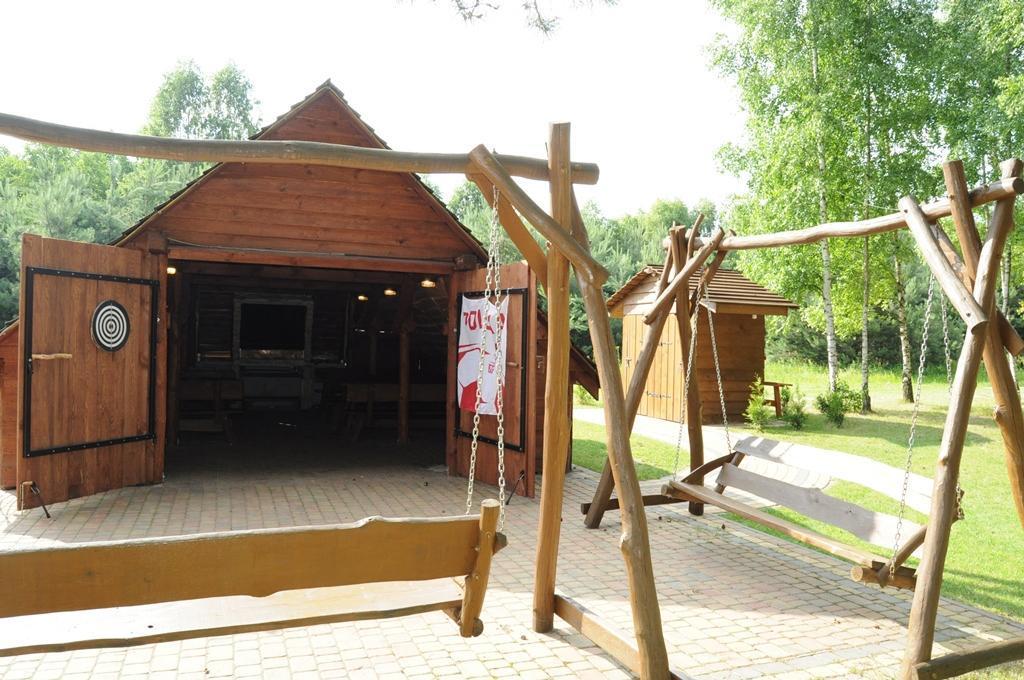 斯马德泽维采Lesny Zakatek住宿加早餐旅馆 外观 照片